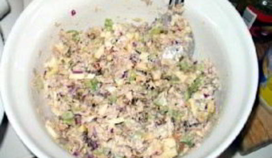 изысканный бутерброд с тунцом