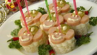 Закуски на шпажках