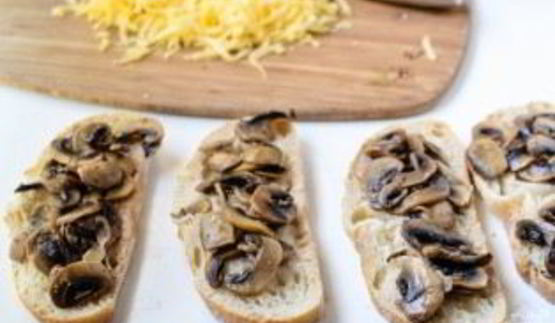запеченные бутерброды с грибами