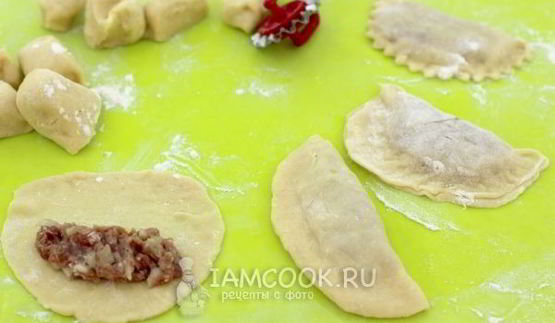 чебуреки из заварного теста