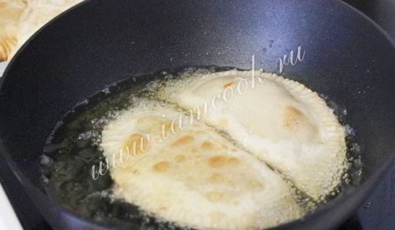 чебуреки на пиве с мясом