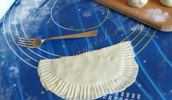 чебуреки с картошкой