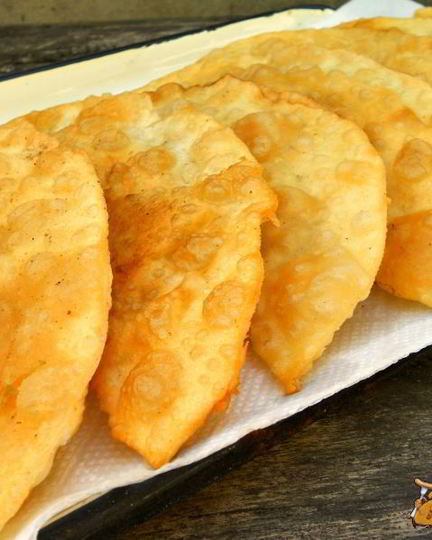 Рецепт чебуреков с куриным фаршем и сыром