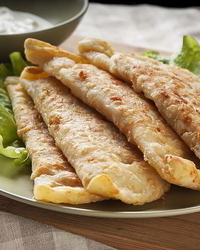 Чебуреки с сыром и ветчиной