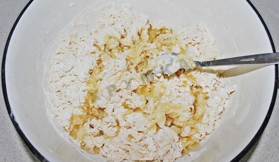 крымские чебуреки из слоеного теста