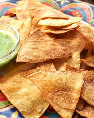 Чипсы начос в духовке