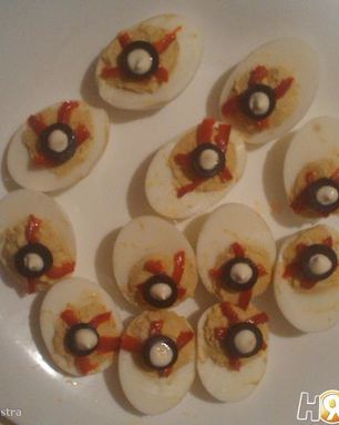 Фаршированные яйца Глаза монстра