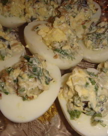 Рецепт фаршированных яиц завтрак на траве