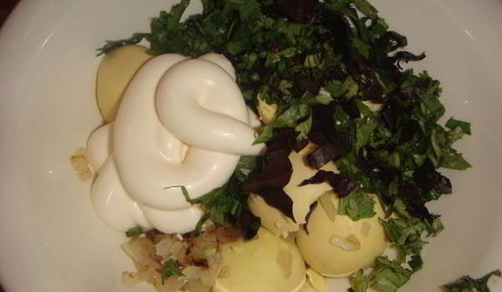 фаршированные яйца завтрак на траве