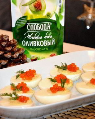 Яйца, фаршированные с икрой