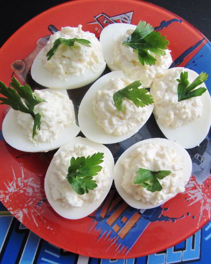 Рецепт яиц, фаршированных сырным кремом