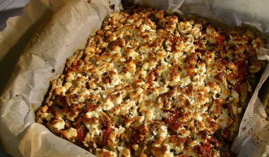 гратен с баклажанами и помидорами-гриль и фетой