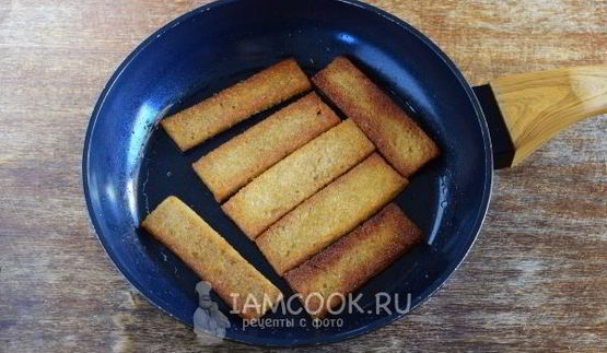 чесночные гренки из черного хлеба