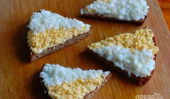 гренки из черного хлеба с яйцом