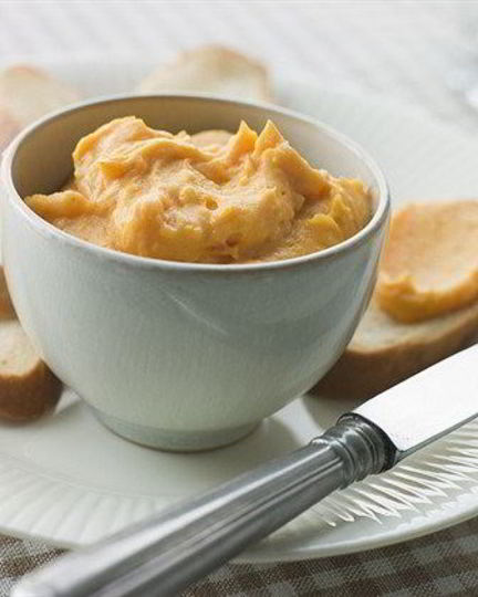 Рецепт гренков с сырным соусом по-английски