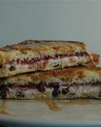 Хлебные гренки с вареньем