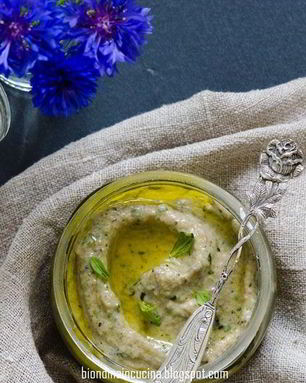 Бабагануш — восточная баклажанная икра