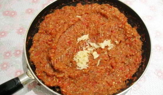 икра из баклажанов и перца по-донецки