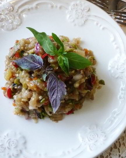 Рецепт икры из запеченных овощей с оливками и каперсами