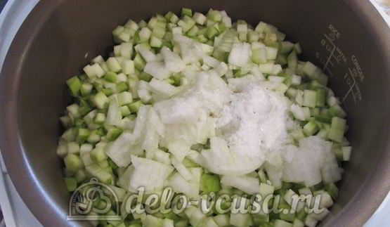 кабачковая икра в мультиварке