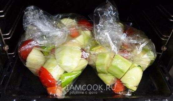 кабачковая икра в рукаве для запекания