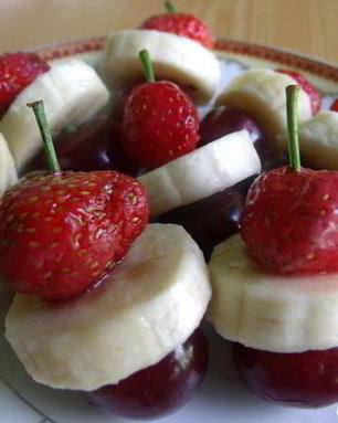 Канапе фруктовое