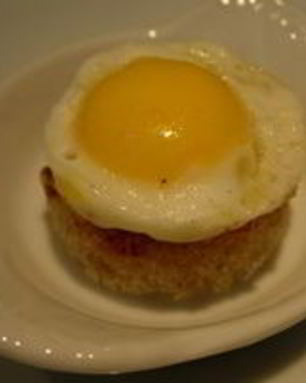 Канапе из яиц на завтрак