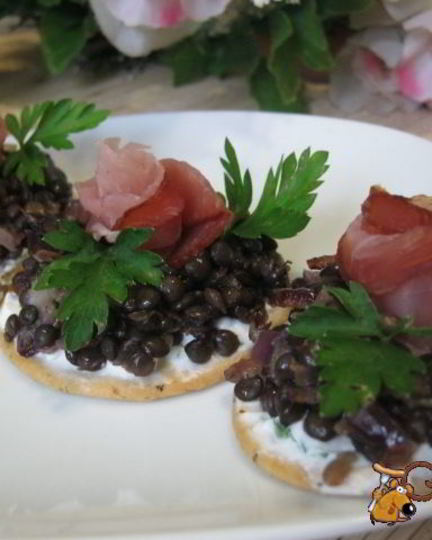 Рецепт канапе с черной чечевицей фуршетные
