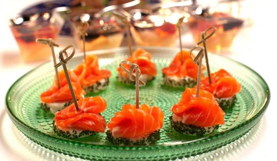 канапе с форелью