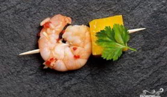 канапе с креветками