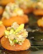 Канапе с курагой