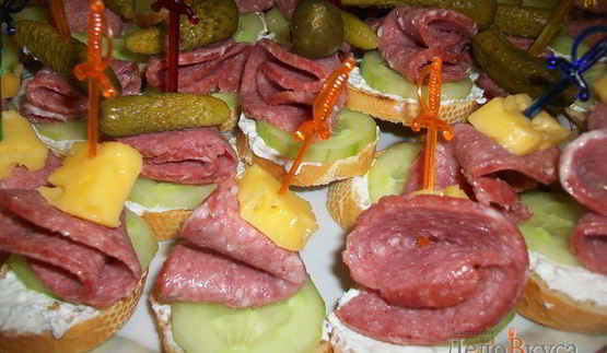 канапе с закуской из творога