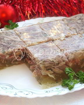 Холодец из свиной рульки