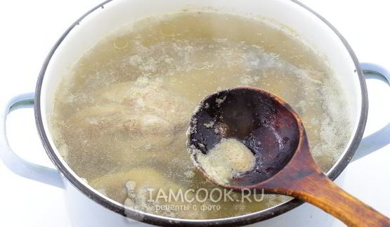 холодец из свиных ножек и курицы