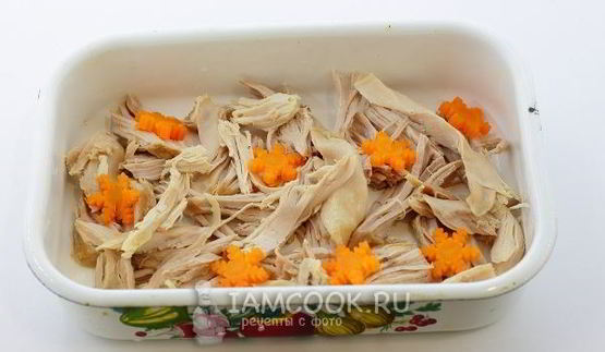 холодец из свиных ножек и курицы