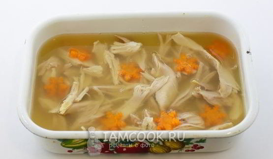 холодец из свиных ножек и курицы