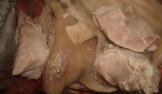 холодец из свиных ушей