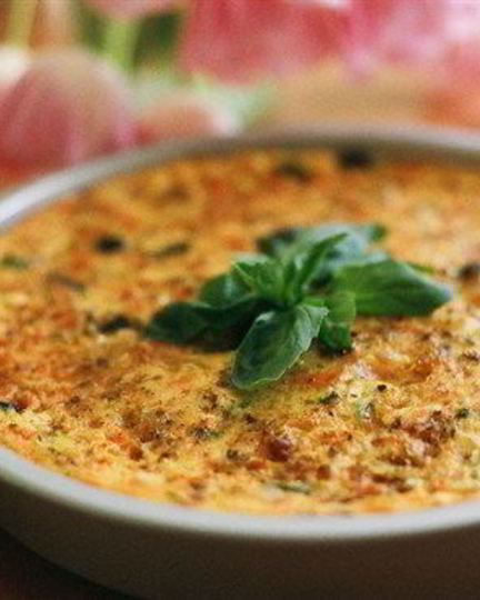 Рецепт фриттаты из кабачков и моркови с оливками