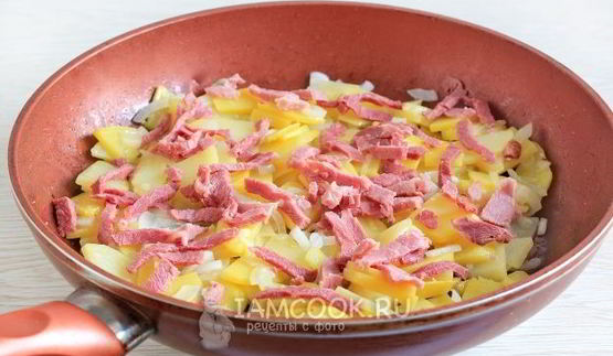 фриттата с картофелем и ветчиной