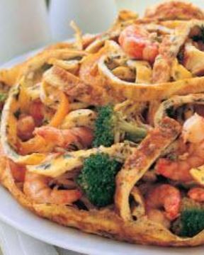 Китайский омлет Фу-юнг с креветками и овощами