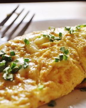 Омлет на молоке на сковороде