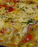 Омлет с баклажанами, помидорами и луком