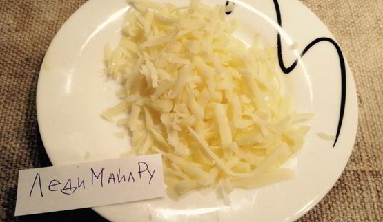 омлет с сыром и рукколой