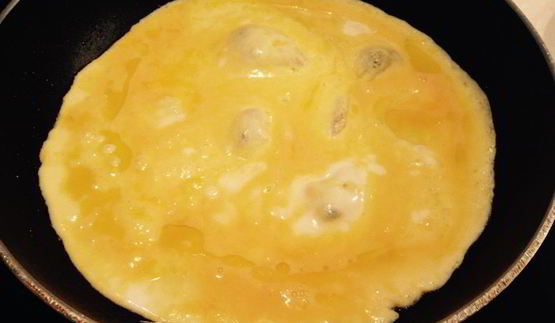 омлет с сыром и рукколой