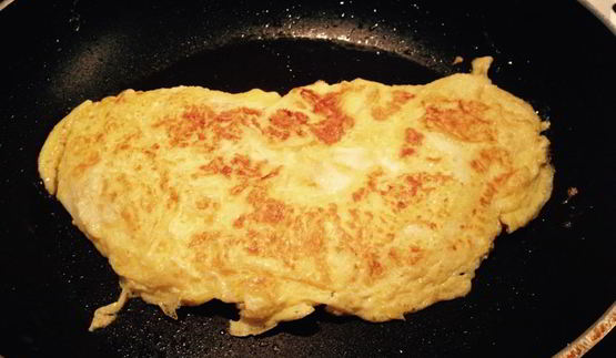 омлет с сыром и рукколой