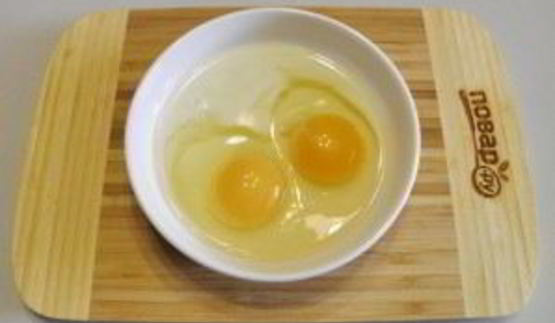 омлет с ветчиной, грибами и сыром