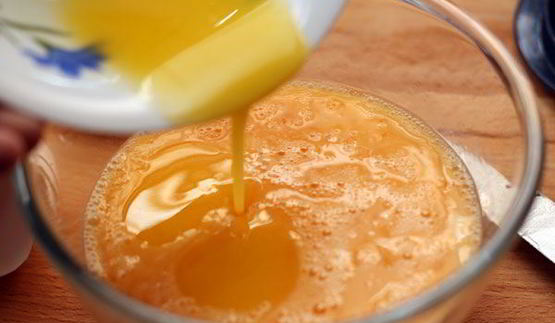 омлет с ветчиной и рукколой