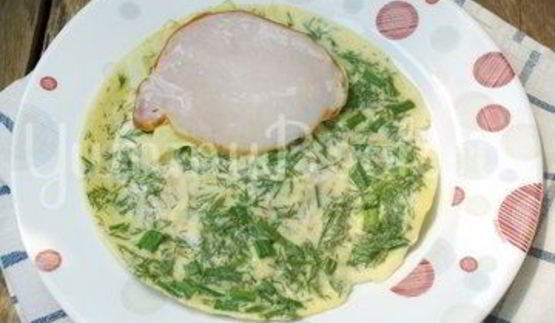 омлет с зеленью