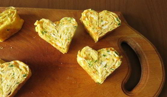 омлет сердечки