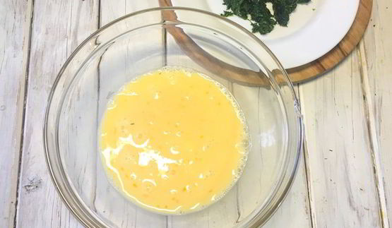 омлет со шпинатом